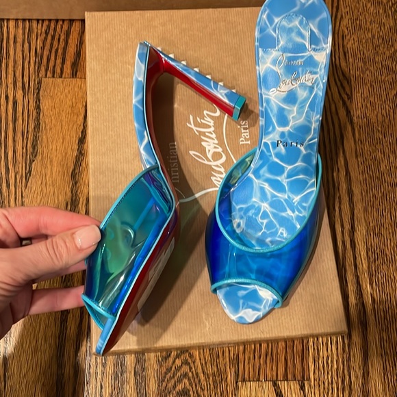 Christian Louboutin heels NWT $945 - Picture 4 of 7